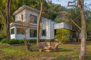 StayVista at Magpie Cottage with Sona River View